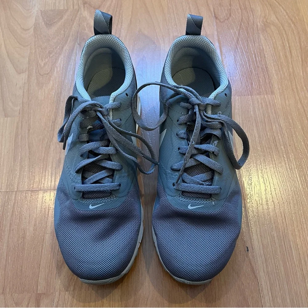 Nike air max tavas running shoes